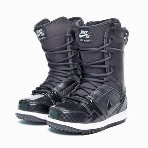 Nike SB Vapen Snowboarding Boots - Women